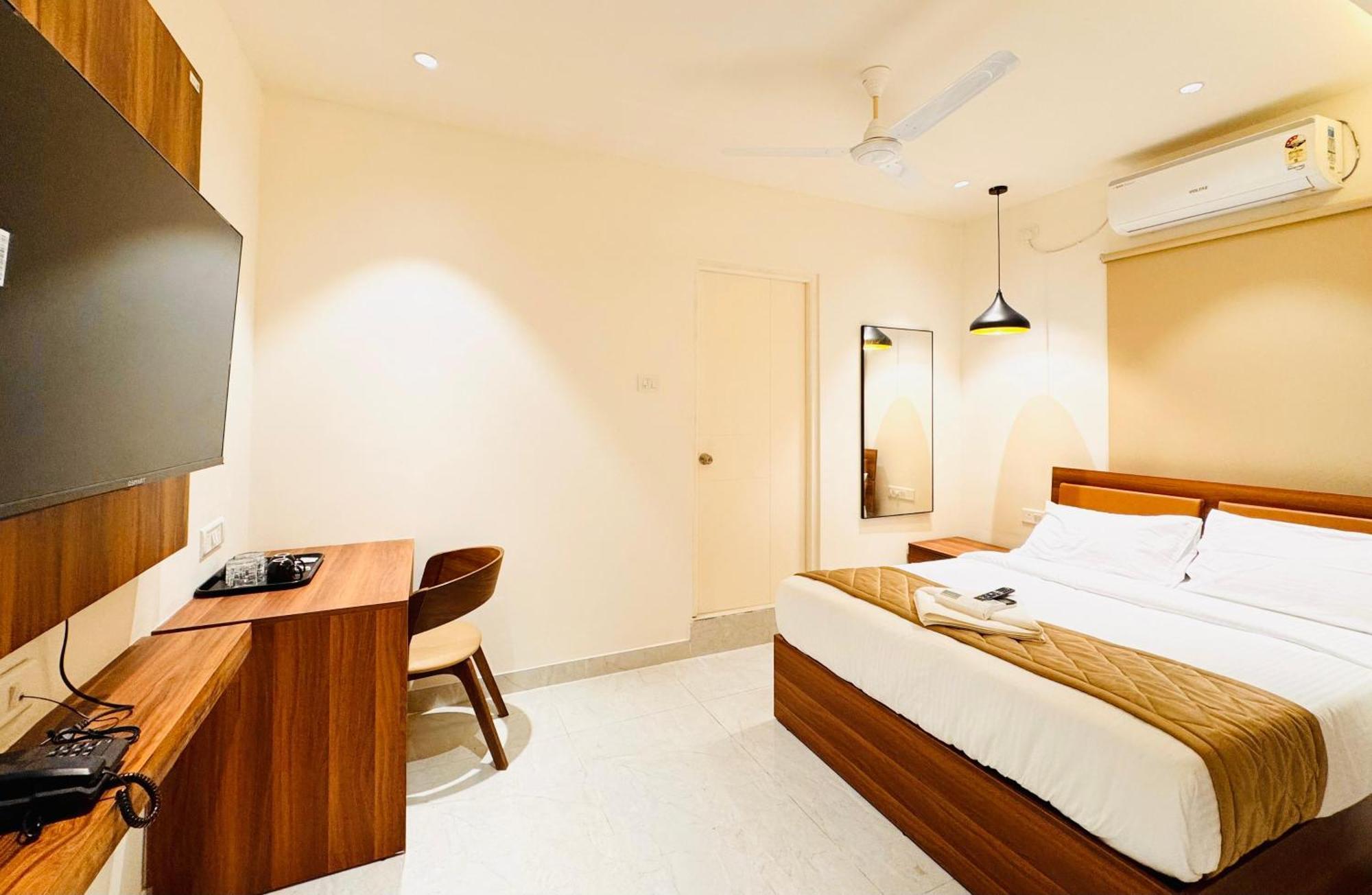 Hotel Star Avenue - Indiranagar Bangalore Extérieur photo