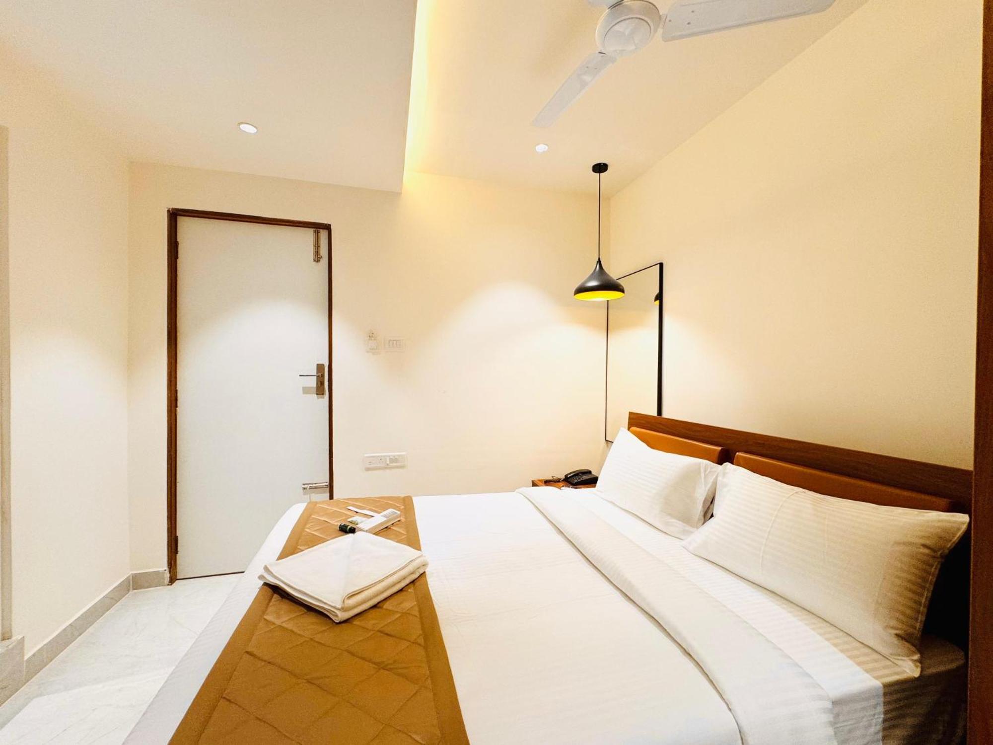 Hotel Star Avenue - Indiranagar Bangalore Extérieur photo