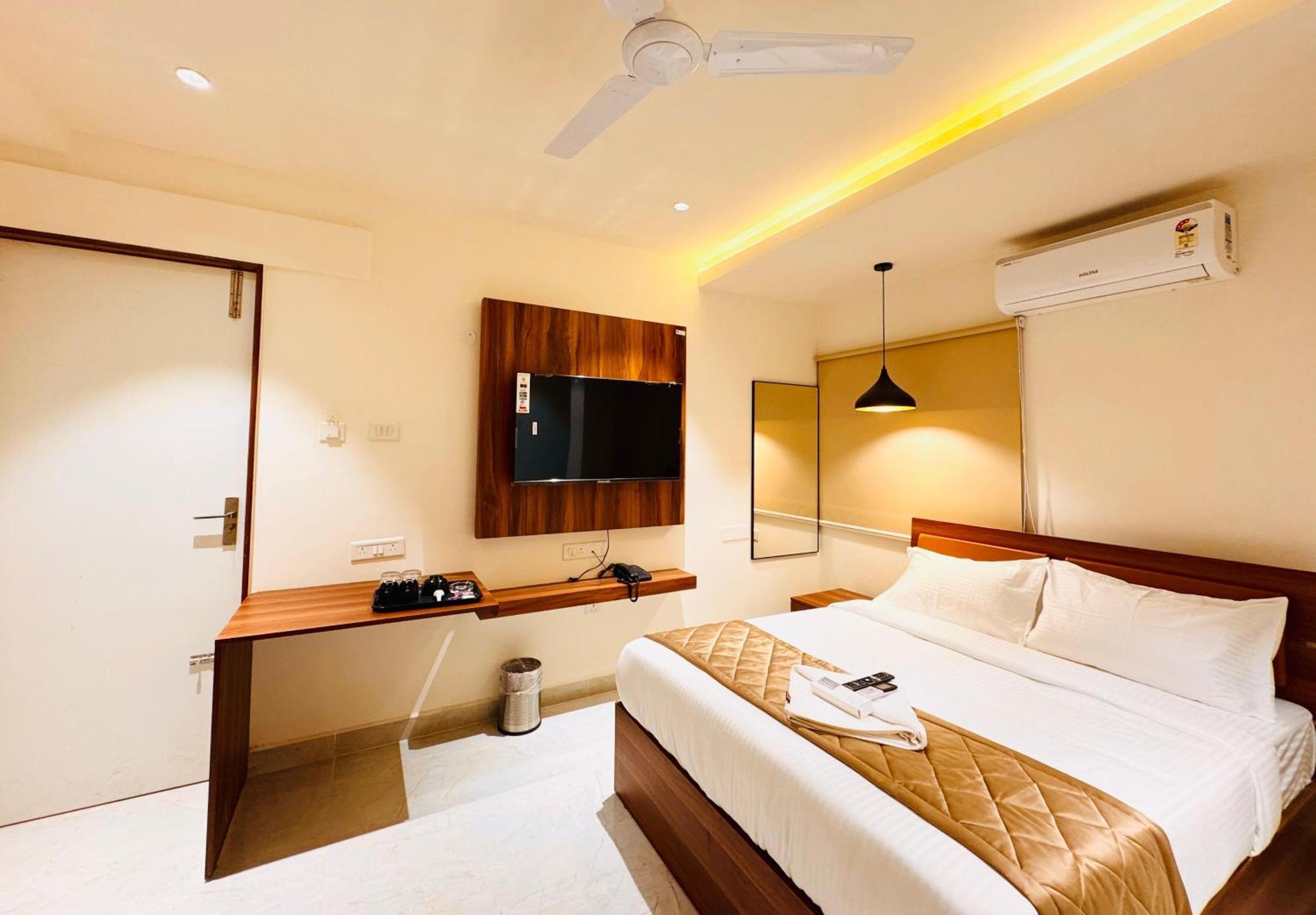 Hotel Star Avenue - Indiranagar Bangalore Extérieur photo